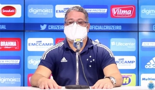 Profissional busca manter o DNA ofensivo do clube celeste. Foto: Reprodução