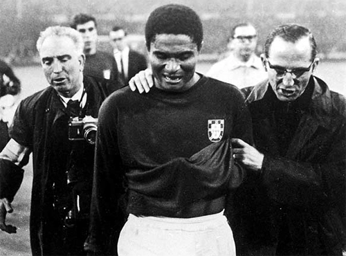 Grande destaque da seleção portuguesa na Copa de 1966, Eusébio ajudou a conduzi-la ao terceiro lugar naquela competição