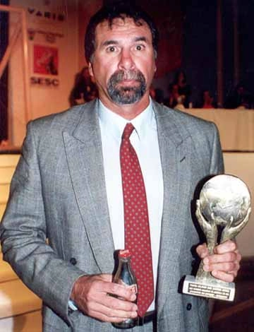 O excelente Rodolfo Rodriguez em foto do dia 14 de maio de 2001, no Troféu Melhores do Esporte.

