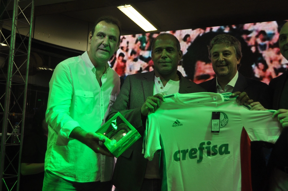 Em 26 de setembro de 2015, na festa de veteranos do Palmeiras, no restaurante do clube. Da esquerda para a direita: Roberto Silva, Valtão e Paulo Nobre.Foto: Marcos Júnior/Portal TT