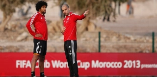 Dante critica Guardiola por falta de comunicação com jogadores