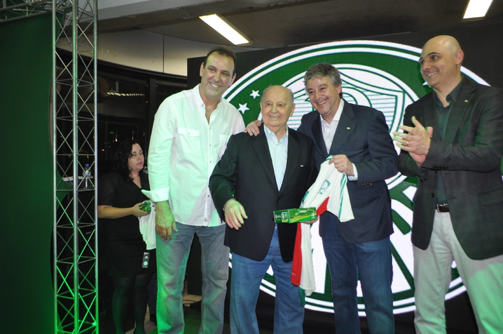 Em 26 de setembro de 2015, na festa de veteranos do Palmeiras, no restaurante do clube. Roberto Silva, Rubens Minelli, Paulo Nobre e Maurício Galiotte. Foto: Marcos Júnior/Portal TT