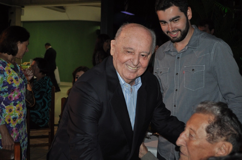 Rubens Minelli e o neto Bruno chegando para a festa em homenagem aos ex-jogadores do Palmeiras, em 23 de setembro de 2016, no Palestra Itália. Foto: Marcos Júnior Micheletti/Portal TT