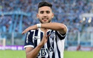 Bustos, atacante argentino de 22 anos. Foto: Divulgação
