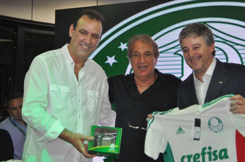 Em 26 de setembro de 2015, na festa de veteranos do Palmeiras, no restaurante do clube. Da esquerda para a direita: Roberto Silva, Eurico e Paulo Nobre. Foto: Marcos Júnior/Portal TT