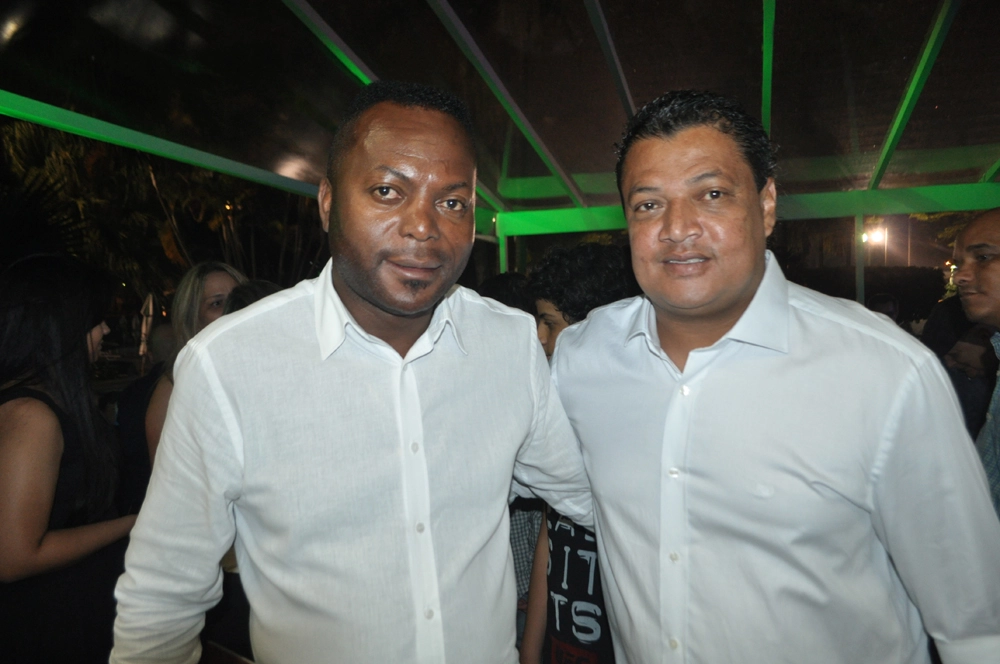 Osmir e Tonhão em 26 de setembro de 2015, na festa de veteranos do Palmeiras, no restaurante do clube. Foto: Marcos Júnior/Portal TT