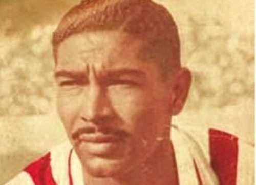 Moacir Bueno  - Ex-atacante do Bangu