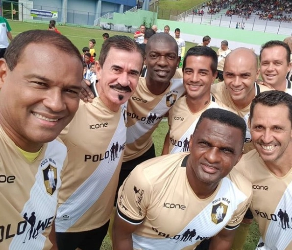 Time de feras em jogo beneficente realizado em março de 2018, em Louveira, São Paulo. Entre eles: Muller, Zenon, Somália, Pavão e o Capitão, Oleúde. (Foto: Reprodução - Instagram @ muller7oficial)