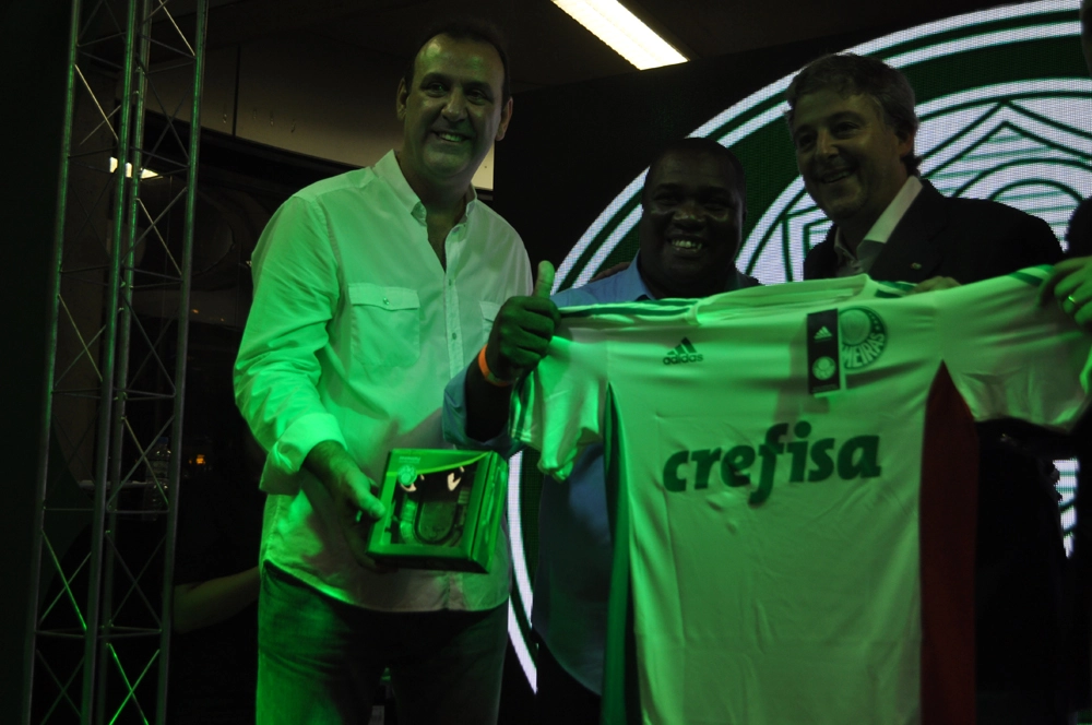 Em 26 de setembro de 2015, na festa de veteranos do Palmeiras, no restaurante do clube. Roberto Silva, Gérson Caçapa e Paulo Nobre. Foto: Marcos Júnior/Portal TT