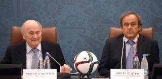 Fifa reduz período de afastamento de Blatter e Platini do futebol