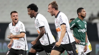 Gil comemora seu gol contra o Palmeiras. Foto: Rodrigo Coca/Ag. Corinthians