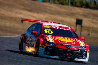 Paranaense partir da pole para vencer na abertura da temporada. Foto: José Mário Dias / Divulgação