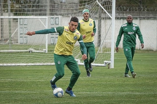 Coxa pega o rival Athletico neste domingo na Arena da Baixada. Foto: Divulgação / Coritiba