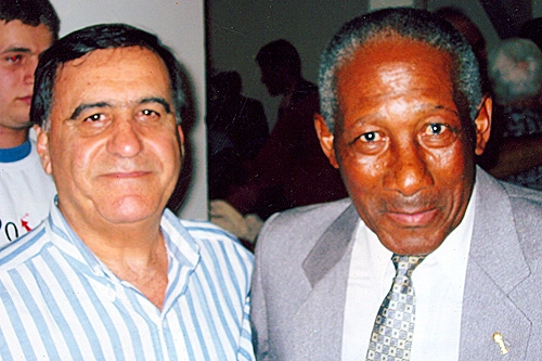 Bentivegna e Djalma Santos: no futebol de hoje, faltam jogadores do caráter desses dois ex-palmeirenses.