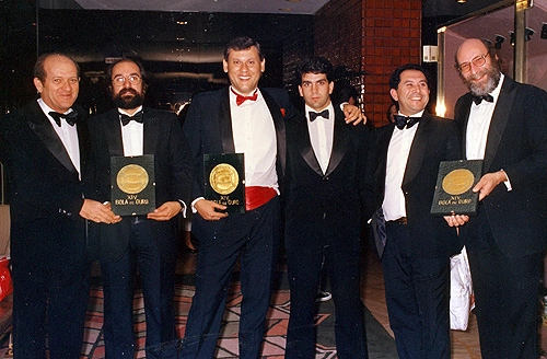 Premiação no Rio de Janeiro, em 1986: Israel Gimpel, Wanderley Nogueira, Milton Neves, Fernando Vieira de Mello, José Silvério e José Carlos Carboni.
