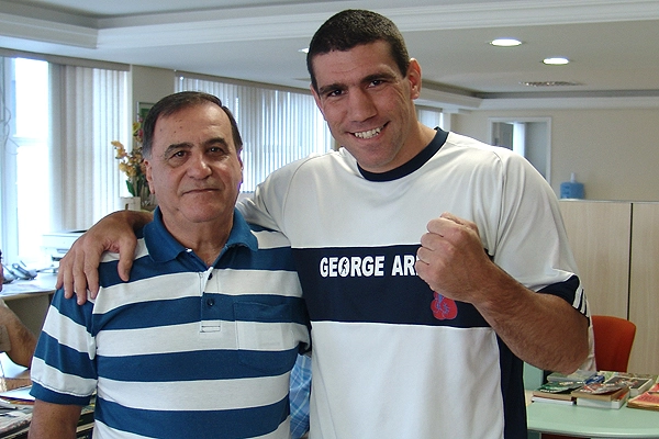 No dia 12 de agosto de 2010, Bentivegna e George Arias (campeão brasileiro e sul-americano de boxe) visitam a redação do Terceiro Tempo.