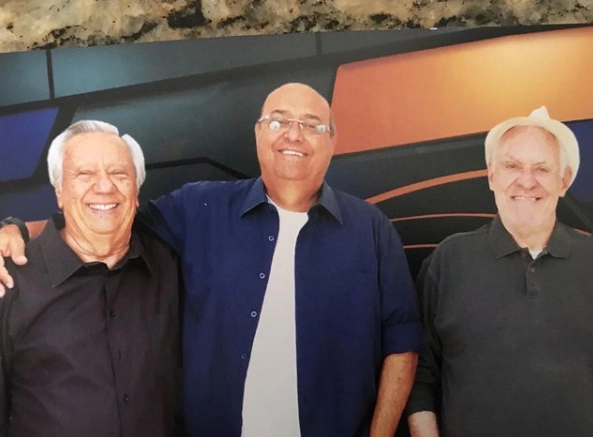Amigos que trabalharam juntos por muitos anos: Juarez Soares, Luiz Ceará e Silvio Luiz. Foto: arquivo pessoal de Luiz Ceará