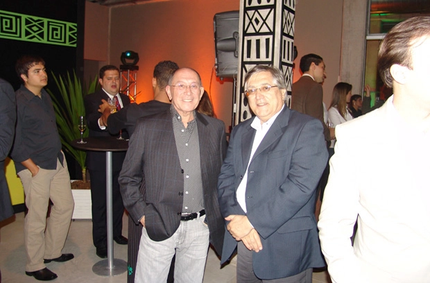 Na festa da Rádio Bandeirantes, no Pacaembu, em 03 de maio de 2010, ao lado de João Paulo de Jesus Lopes, dirigente são-paulino. Foto: Marcos Júnior/ Portal TT