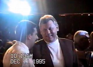 Octávio Muniz, dono da fita histórica, na noite de festa ao lado de Milton Neves. Foto: Reprodução