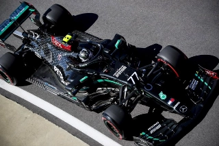 Finlandês andou um décimo melhor que o inglês. Foto: Mercedes-AMG F1