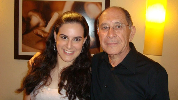 José Silvério com sua neta, em 14 de novembro de 2011. Foto: Marcos Júnior/Portal TT