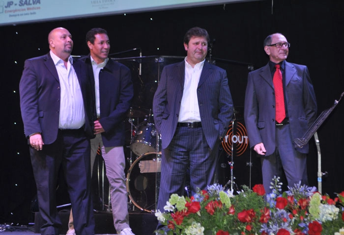 No Prêmio da ACEESP de 2012, realizado no Esporte Clube Sírio, os finalistas como melhor narrador de rádio: o terceiro colocado Nílson César, o segundo colocado Cledi Oliveira, o vencedor Ulisses Costa e José Silvério, que entregou os troféus