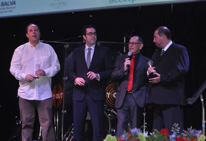 No Prêmio da ACEESP de 2012, realizado no Esporte Clube Sírio, os finalistas como melhor repórter de rádio: Alexandre Praetzel, que levou o segundo lugar, Sérgio Patrick, que representou o terceiro colocado Leandro Quesada, José Silvério, que distribuiu os prêmios, e Eduardo Affonso, o grande vencedor