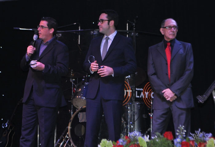 Da esquerda para a direita, Conrado Giulietti, Sérgio Patrick e José Silvério, no Prêmio da ACEESP de 2012, realizado no Esporte Clube Sírio