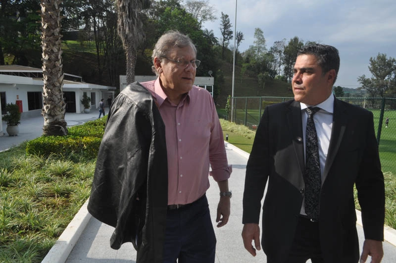 Milton ao lado do então presidente atleticano, Sérgio Sette Câmara. Foto: Marcos Júnior Micheletti/Portal Terceiro Tempo