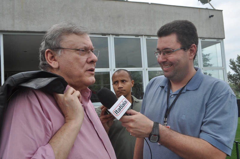 Entrevista para a Rádio Itatiaia, de Belo Horizonte. Foto: Marcos Júnior Micheletti/Portal Terceiro Tempo