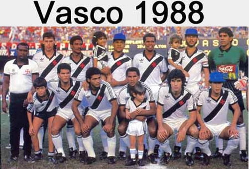 Em pé: Paulo Roberto, Mazinho, Donato, Zé do Carmo, Fernando e Acácio. Agachados: Geovani, Romário, Vivinho, Henrique e Bismarck. 