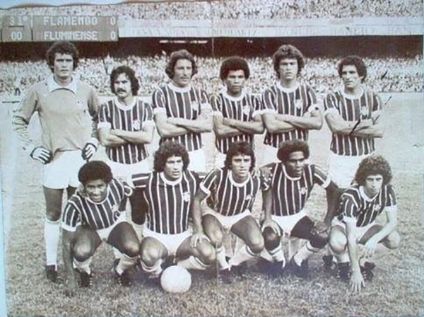 Fluminense, em 1979. Da esquerda para a direita, em pé: Wendell, Carlos Roberto, Moisés, Edevaldo, Edinho e Zé Marcos. Agachados: Fumanchu, Nunes, Mário, Carlos Alberto Pintinho e Zezé