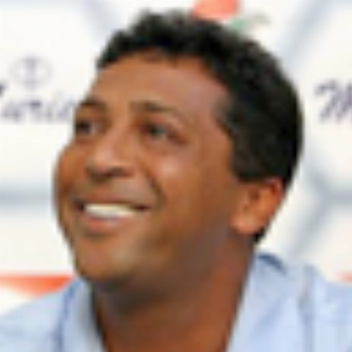Saulo    - Ex-atacante do Paraná