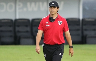 Fernando Diniz comanda o Tricolor. Foto: Rubens Chiri / saopaulofc.net
