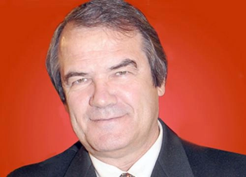 Fl&aacute;vio Guimar&atilde;es  - Jornalista e apresentador