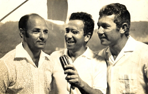 Em 1971, os descontraídos Pepe, Dalmo e o goleiro Lalá. A foto é de Armando P. da Silva.