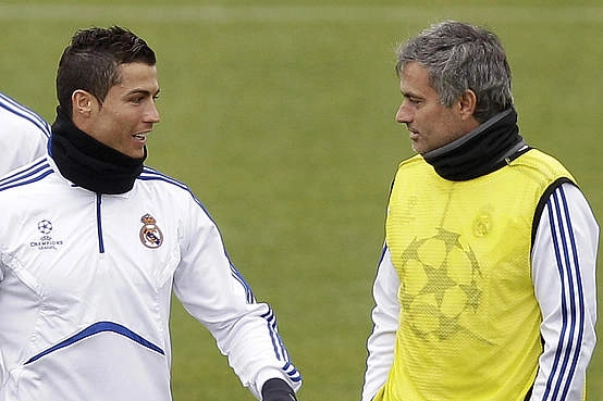 Cristiano Ronaldo e Mourinho: dois portugueses brilhando no Real Madrid. Foto: iG/AP