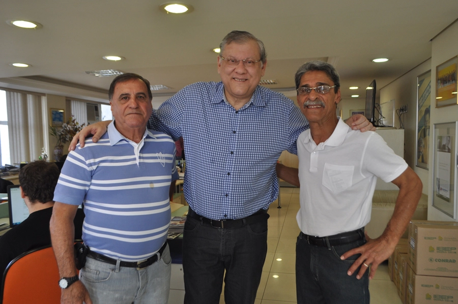 Bentivegna, Milton Neves e Zezinho na redação do Portal Terceiro Tempo em 20 de agosto de 2014. Foto: Marcos Júnior/Portal TT