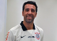 Edu Gaspar - Ex-volante de Corinthians, Arsenal e Valencia