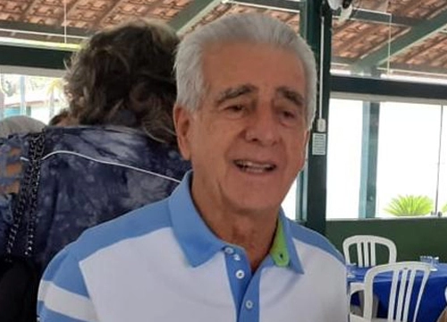 Gualberto   - Ex-lateral e ponta do Vasco e Noroeste-SP