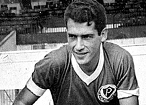 Meio-campista da Primeira Academia morre aos 79 naos em São Paulo