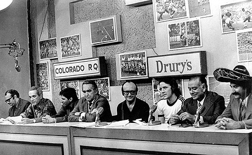 TV Tupi em 1971: Jos&eacute; Roberto Ramos, Gerdy Gomes, Gerson Ara&uacute;jo, Geraldo Bretas, Walter Abrah&atilde;o, Leivinha, Walter Lacerda e Garcia Gambeiro, ex-colunista do Popular da Tarde.
