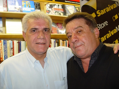 Leivinha um dos maiores cabeceadores de todos os tempos ao lado de Marcos Arnaldo Silva. A foto &eacute; de 16 de mar&ccedil;o de 2009, dia do lan&ccedil;amento do livro 