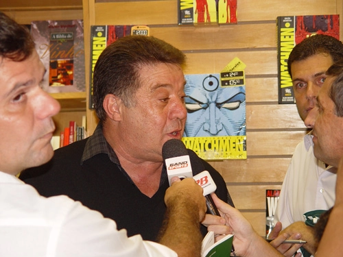 Em 16 de mar&ccedil;o de 2009, Leivinha foi prestigiar o lan&ccedil;amento do livro 