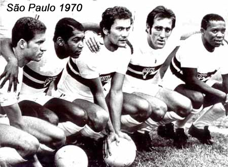 Linha de ataque do São Paulo FC em 1970. Da esquerda pra direita: Paulo Nani, Terto, Pedro Rocha, Toninho Guerreiro e Paraná. Que saudade desse tipo de foto!
