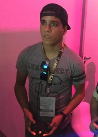 Se engana quem pensa que o autor do voleio mais famoso de 2015 vai se restringir aos games de futebol