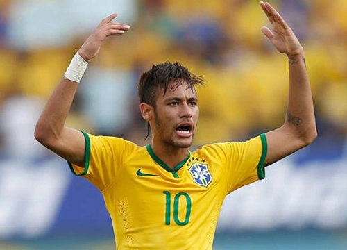 Elano ganha a camisa de Neymar após jogo do Brasil pelas Eliminatórias da  Copa 2018 - Esporte - Extra Online