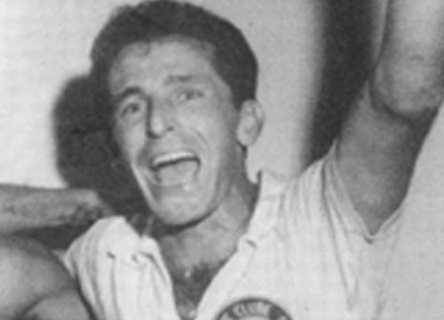 Leone  - O maior lateral-direito da história do Bahia