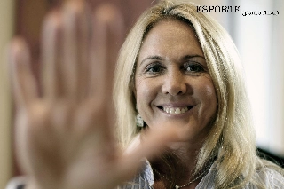 Hortência é eleita a melhor jogadora da história dos mundiais de basquete