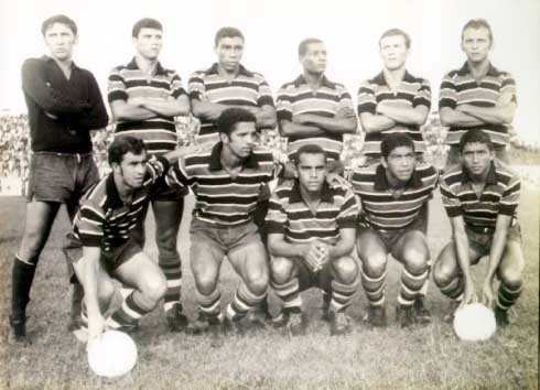 Em pé, da direita para a esquerda: Naércio, Rivaldo, Zito, Birunga, Zé Júlio e Vilanova. Agachados: Cuíca, Santana, Norberto, Luciano e Givanildo. Foto: Site Oficial